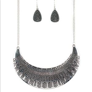 Necklace and earrings set